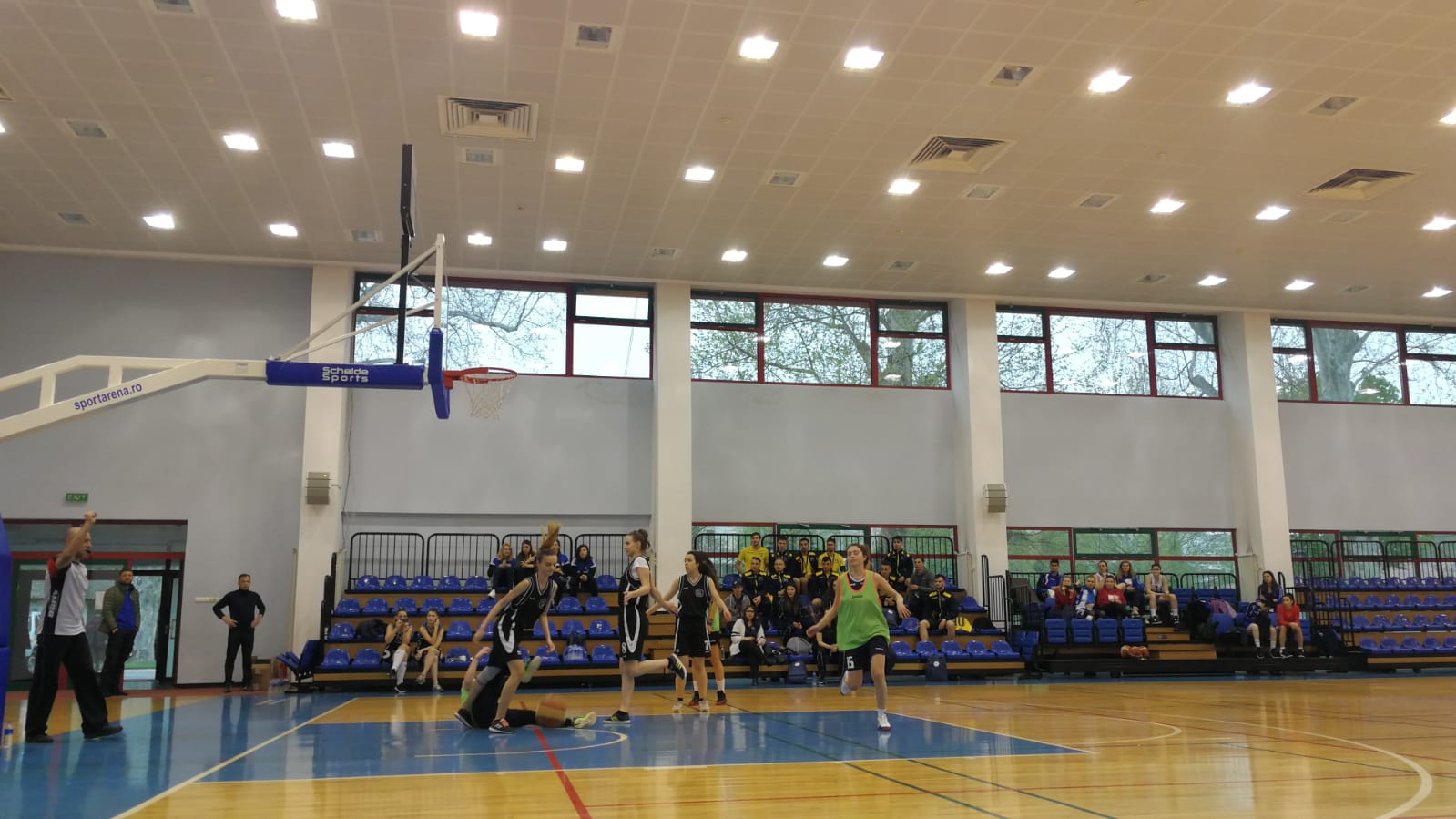 - 1556756114-streetball-1.jpg