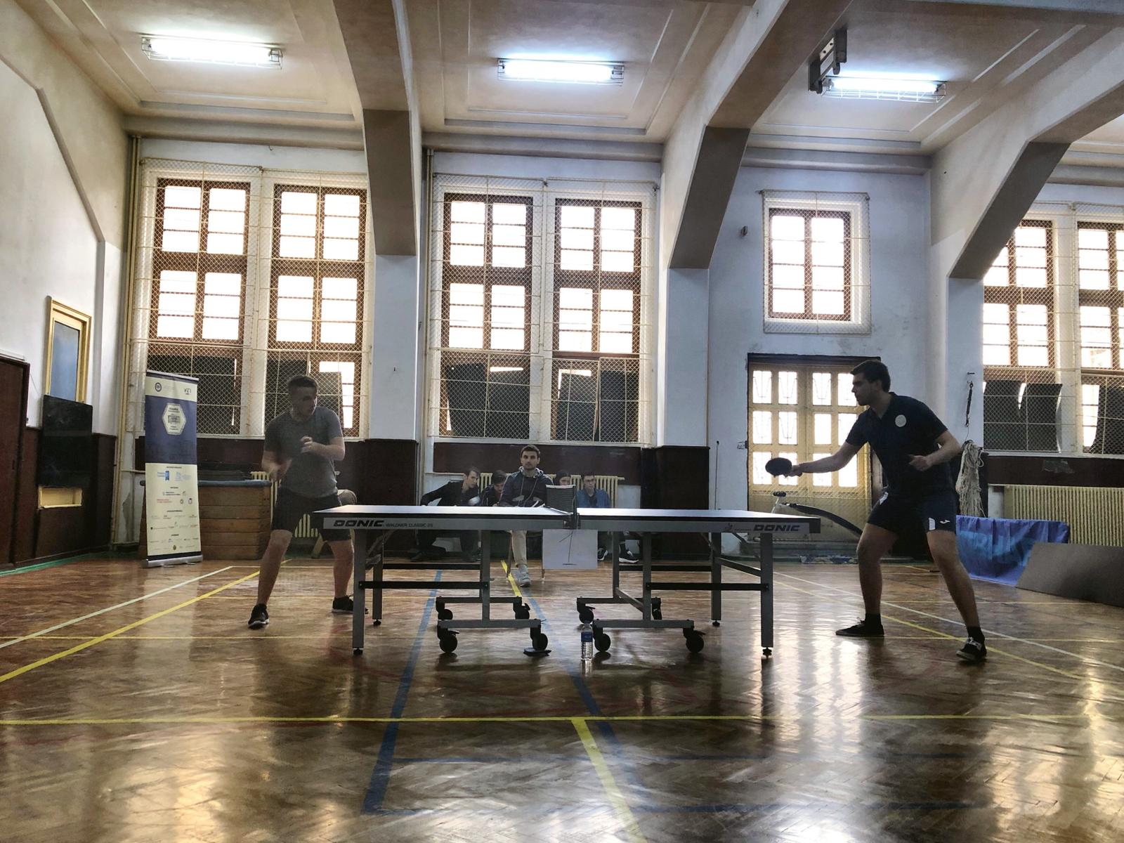 - 1556756114-tenis-1.jpg